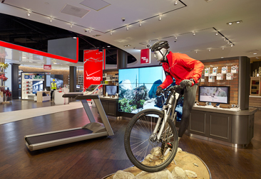 SPANISH-VERIZON-DESTINATION-STORE-366X251 Spanish-Verizon-Destination-Store-366x251